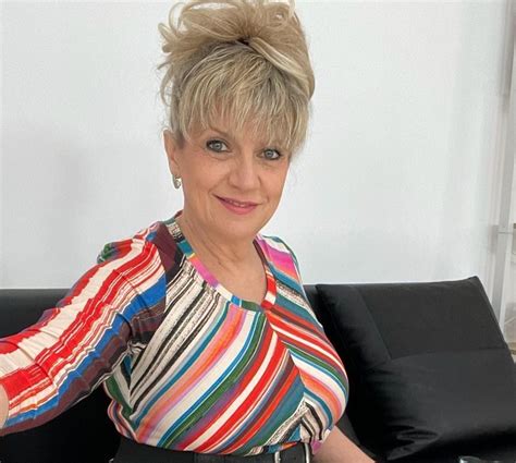 gill ellis|Gill Ellis Young Biography, Wiki, Age, Career, Height and Net Worth.